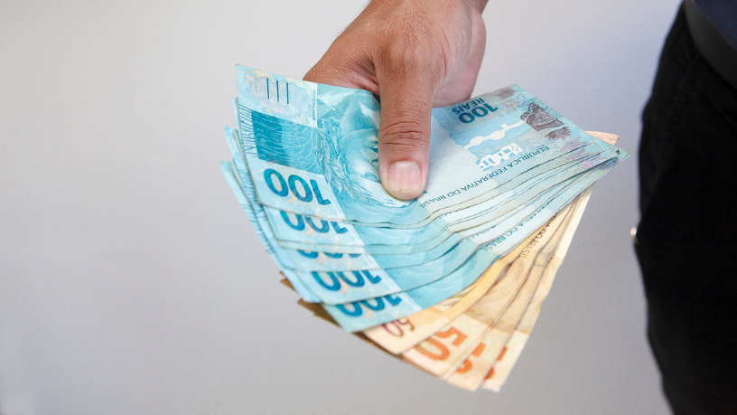 Governo Federal reduz estimativa do salário mínimo para 2026: o que muda para os trabalhadores