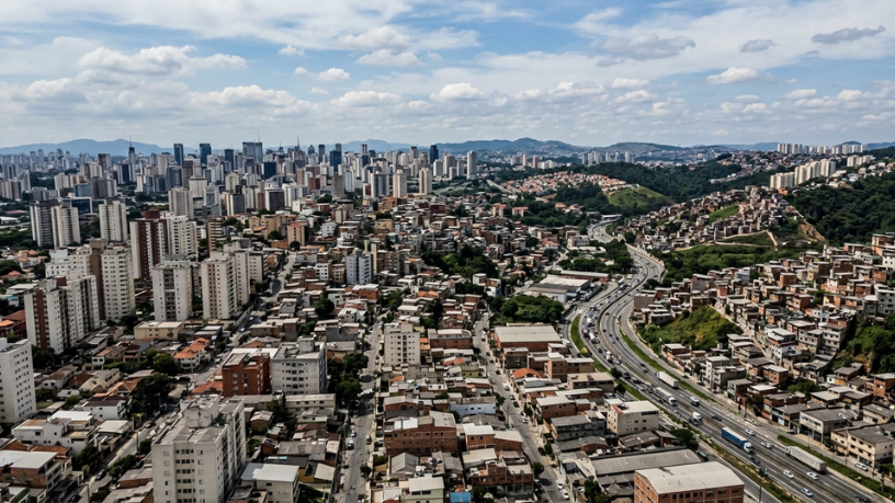 Urbanização no Brasil cresce 12,27% e acende alerta para expansão das grandes cidades Urbanização no Brasil cresce 12,27% e acende alerta para expansão das grandes cidades
